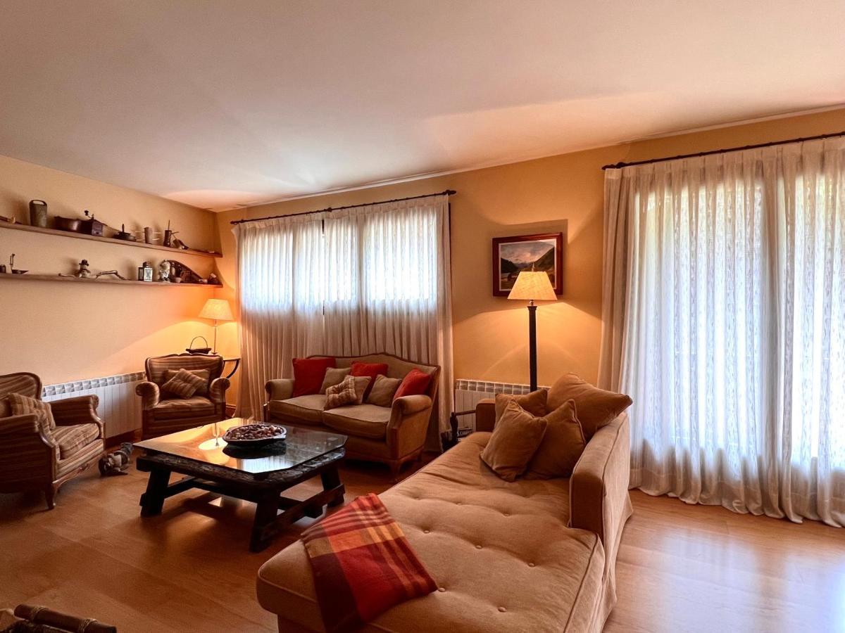 Apartament De La Vall Ferrera - L'Amfitriona Areu Exterior foto