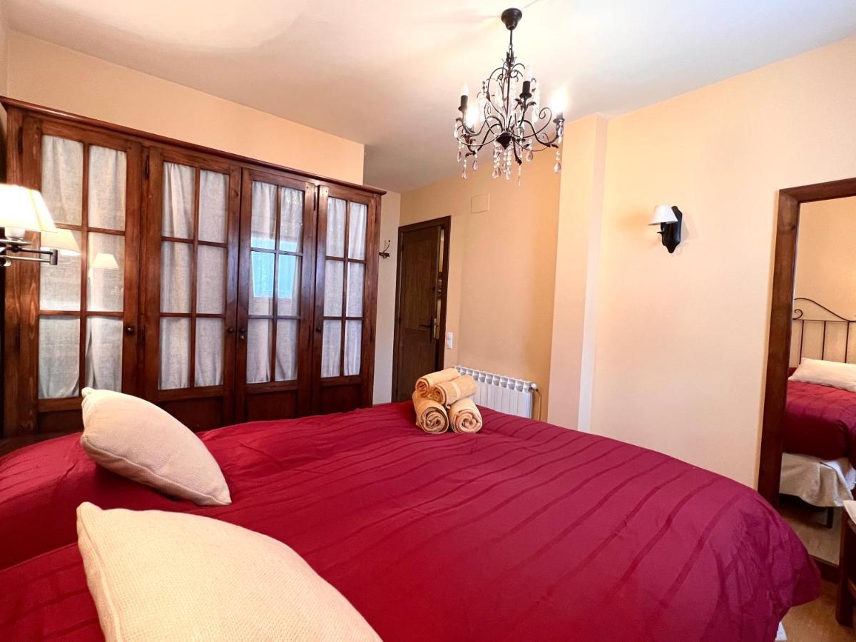 Apartament De La Vall Ferrera - L'Amfitriona Areu Exterior foto
