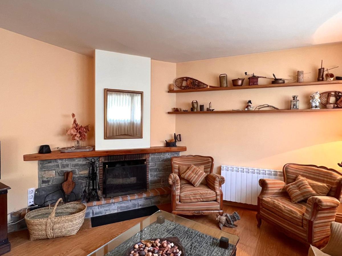Apartament De La Vall Ferrera - L'Amfitriona Areu Exterior foto